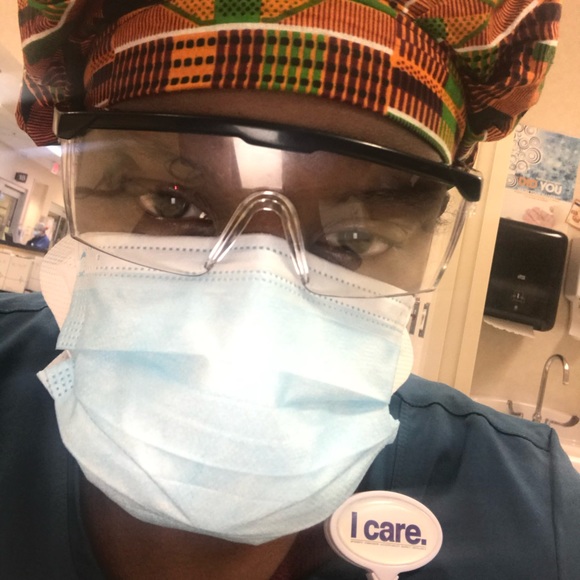 Meet your Posher, Manikia - Picture 1 of 1